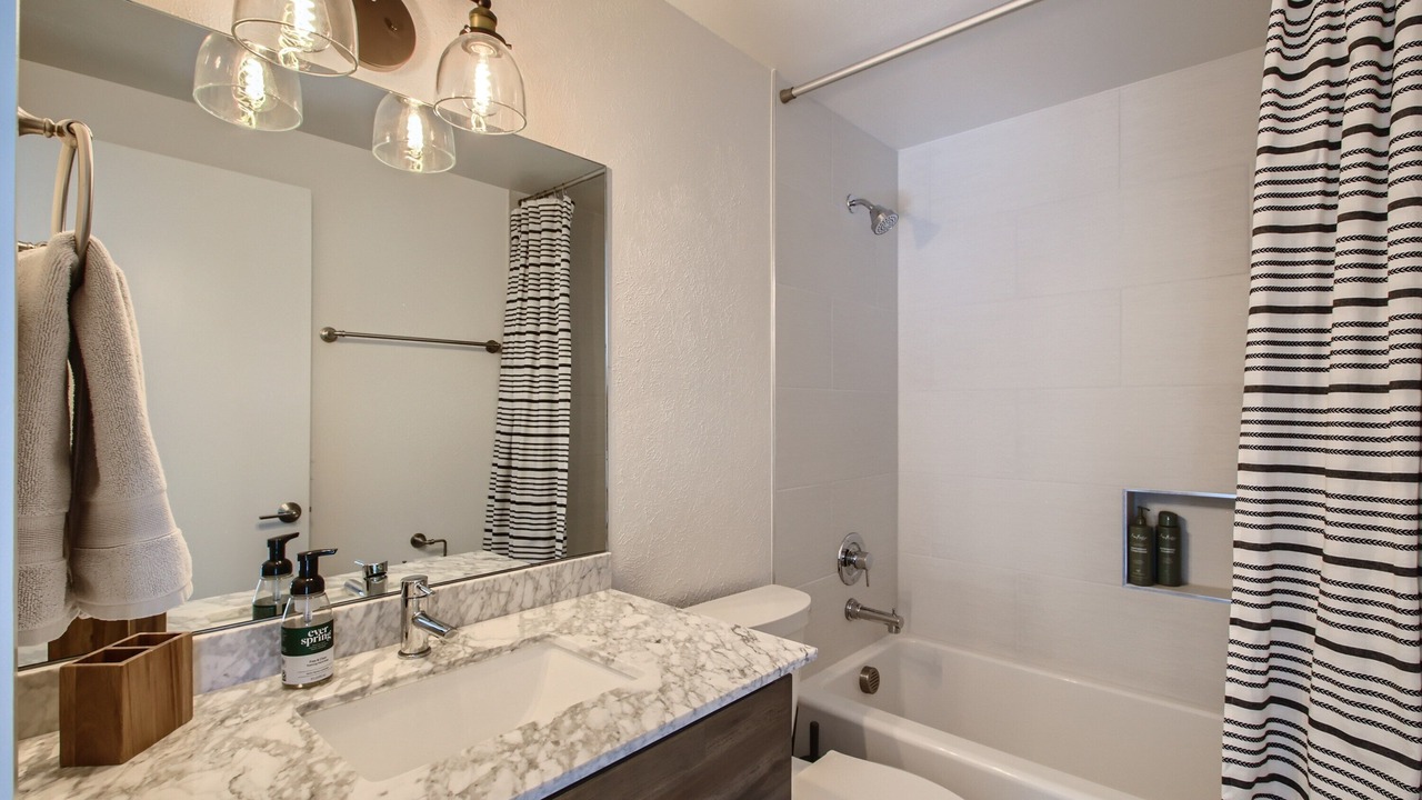 Photo of Bathroom in Golden