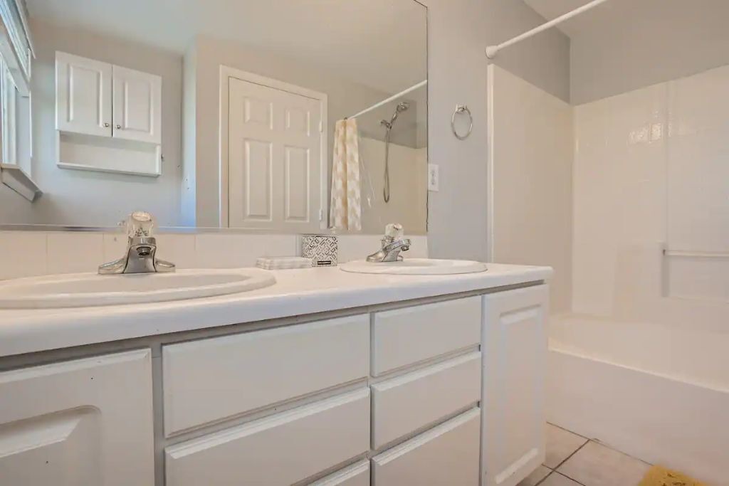 Photo of Bathroom in Aurora