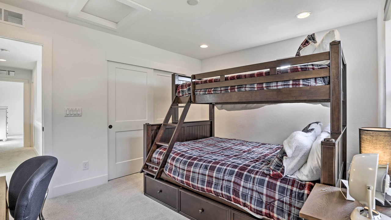 Photo of Bedroom in Grand Elk Ranch