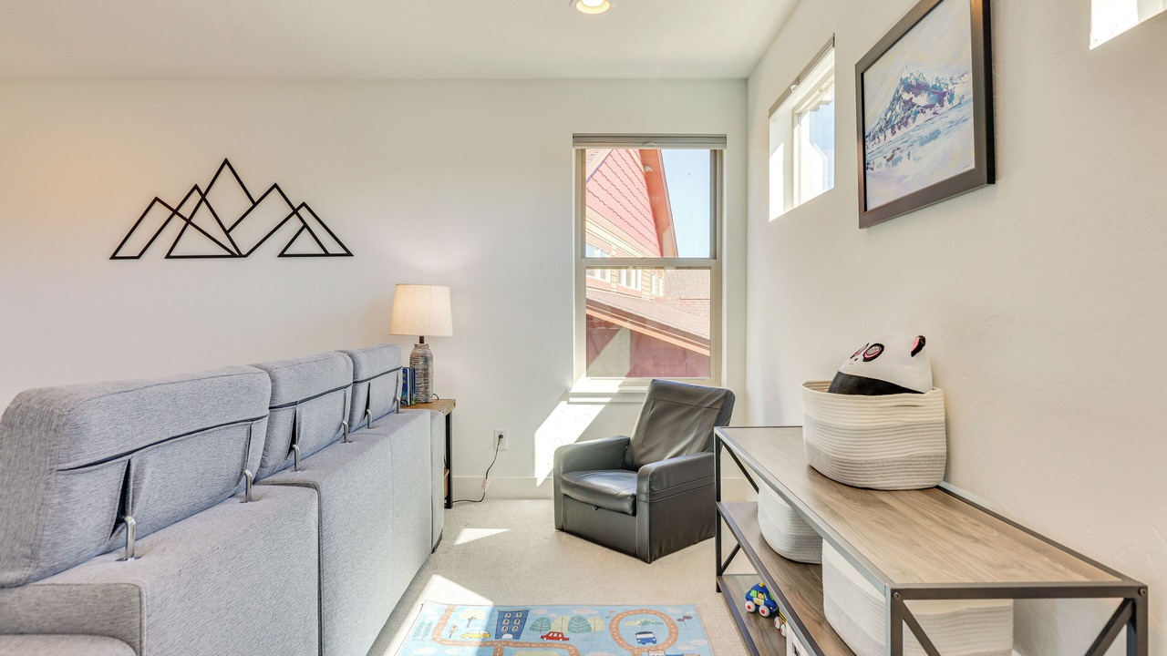 Photo of Livingroom in Grand Elk Ranch