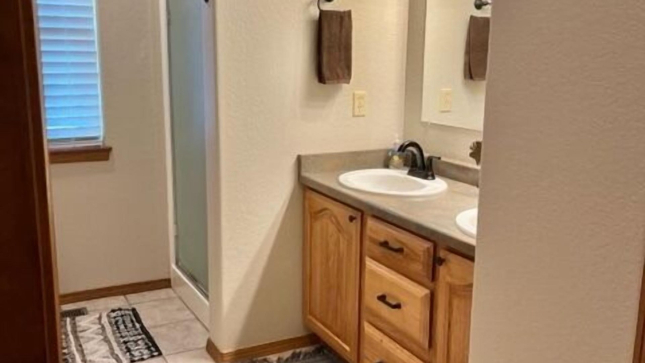 Photo of Bathroom in Lake Hatcher Park