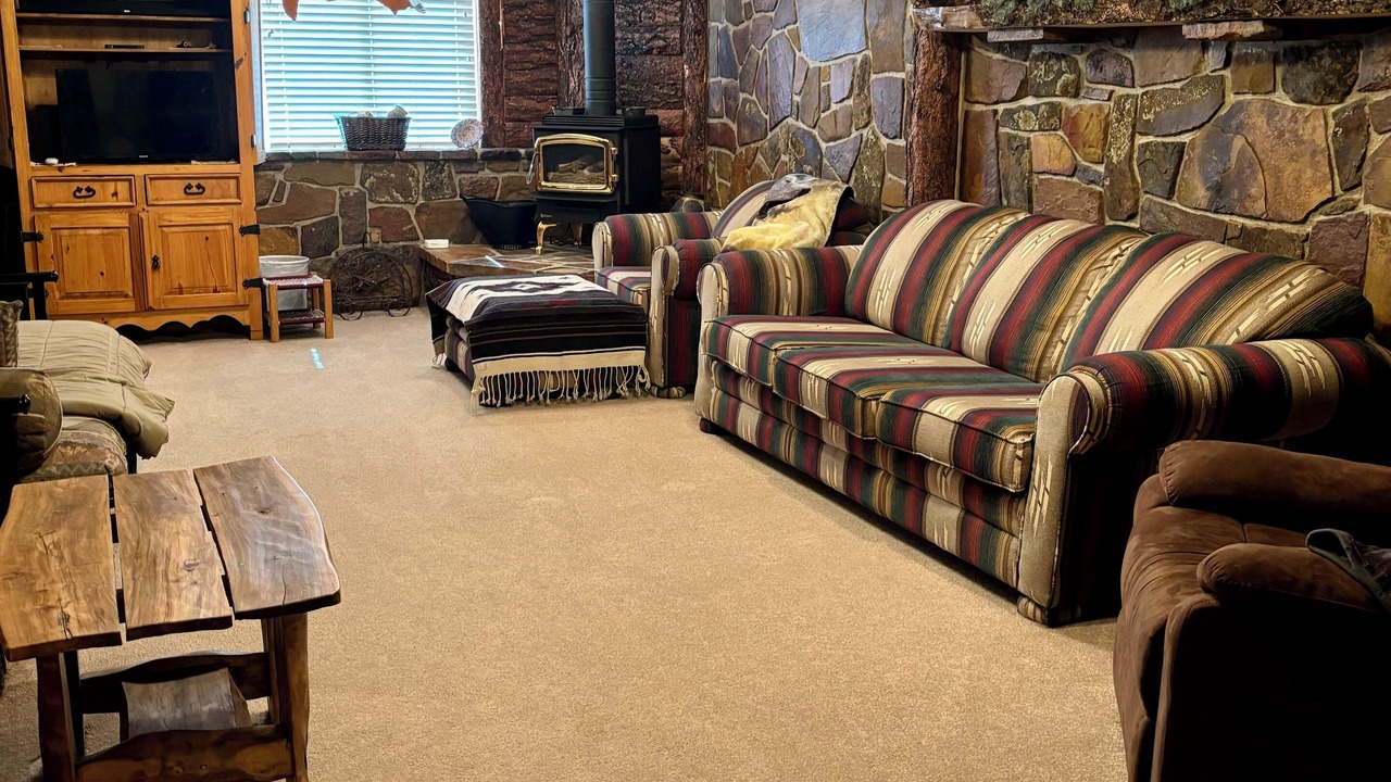 Photo of Livingroom in Lake Hatcher Park