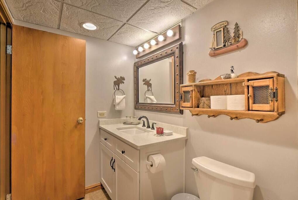 Photo of Bathroom in Peak 9