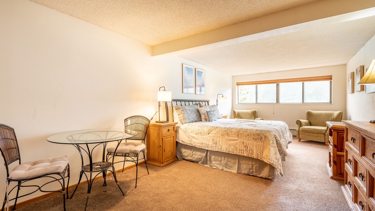 Photo of Bedroom in Copper Mountain