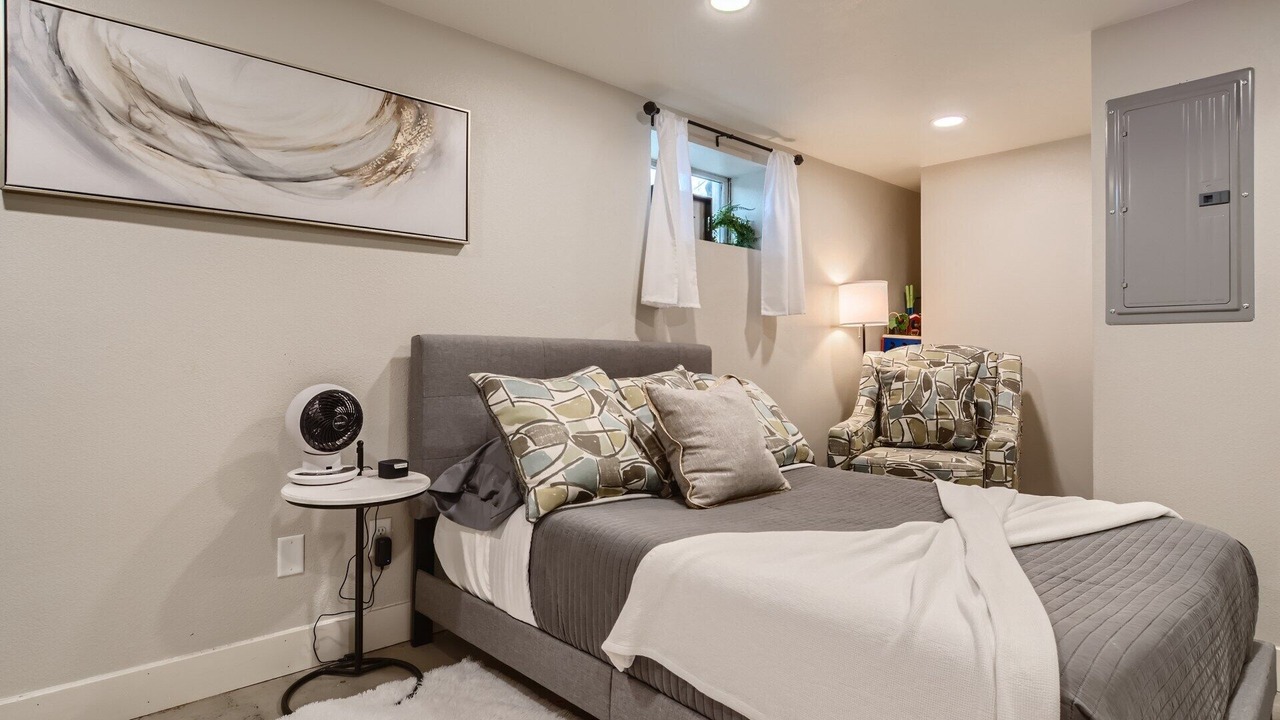 Photo of Bedroom in Old North End