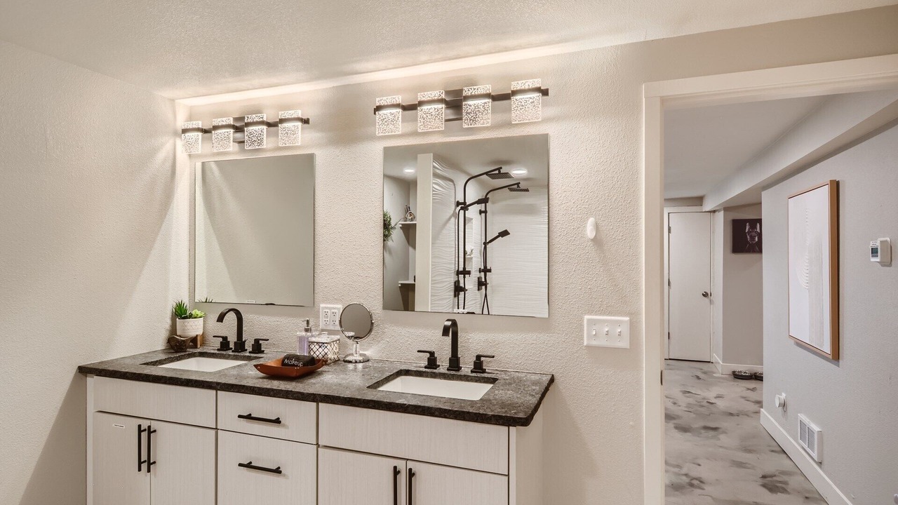 Photo of Bathroom in Old North End