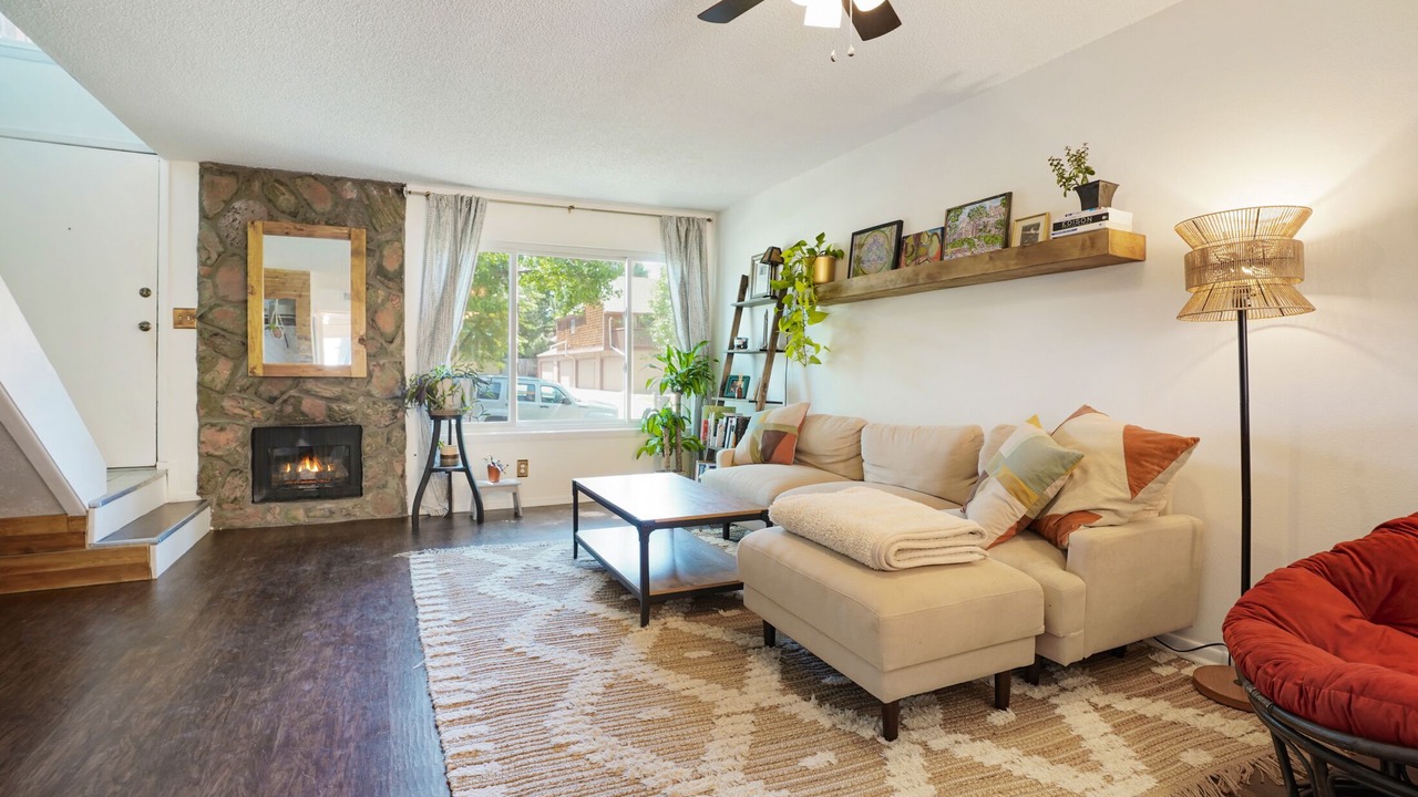 Photo of Livingroom in Willow Park