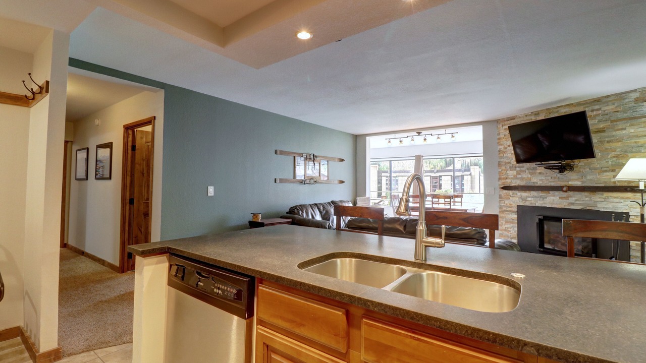 Photo of Livingroom in Copper Mountain Village