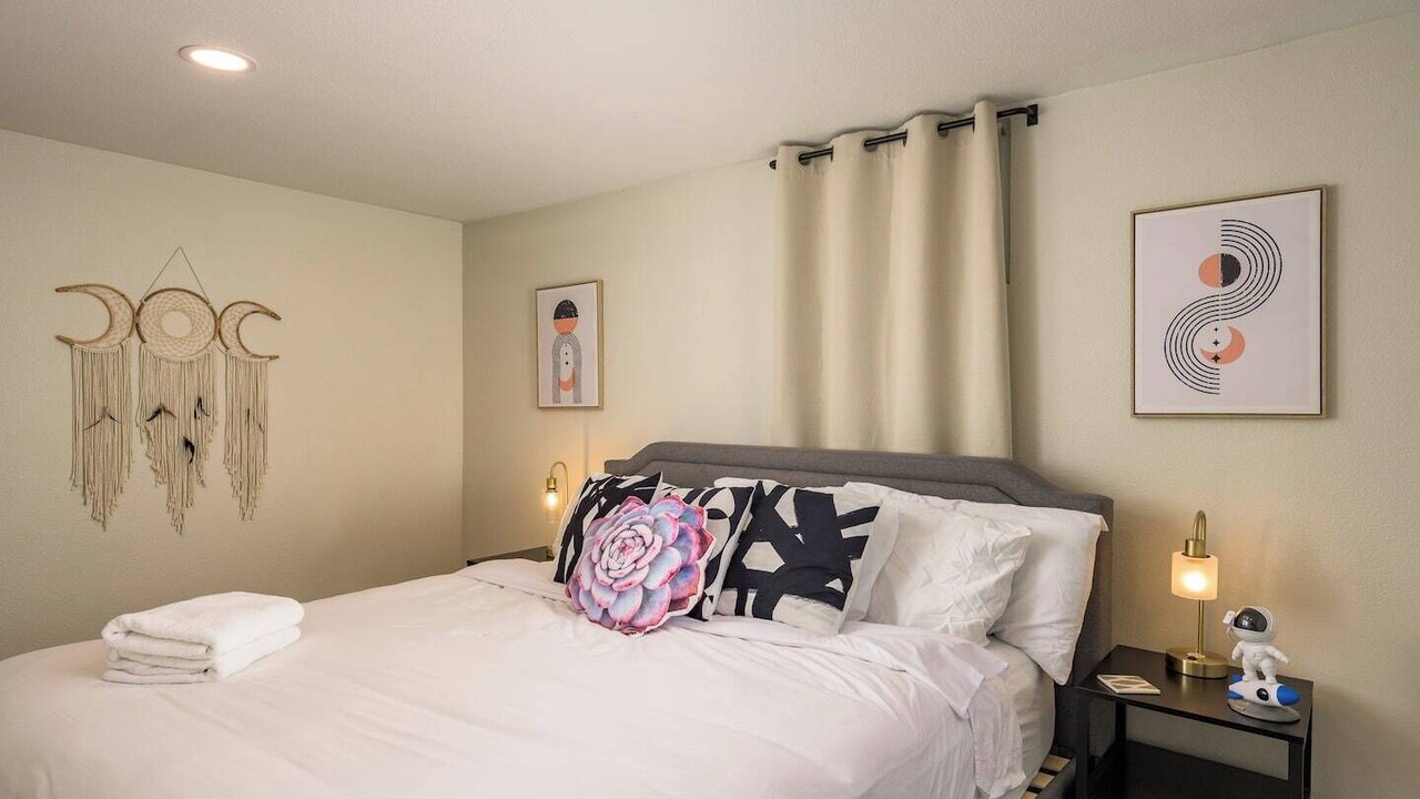 Photo of Bedroom in Berkley
