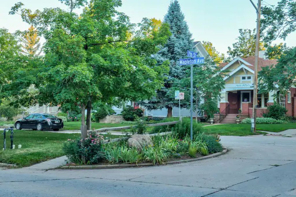 Photo of Outdoor in Mapleton Hill