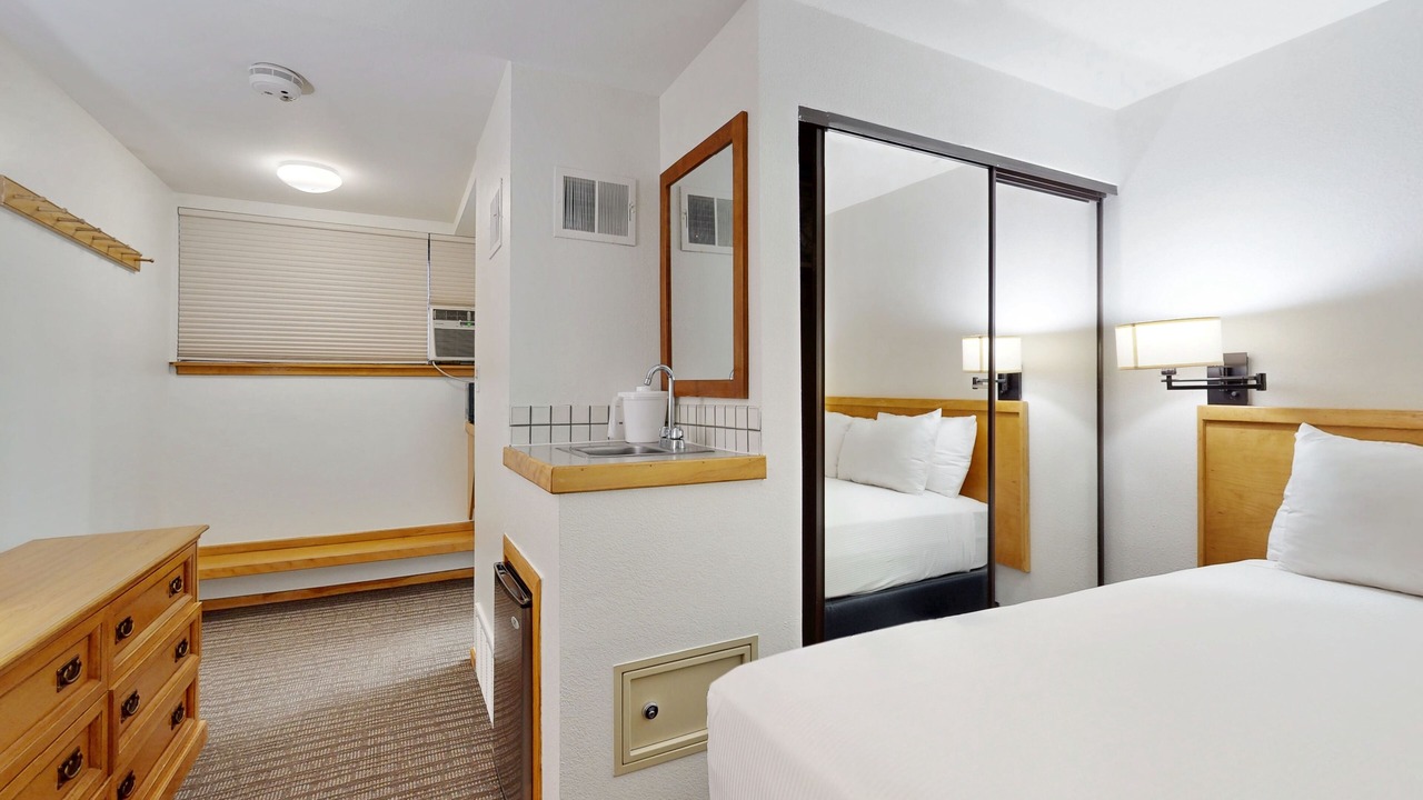 Photo of Bedroom in West End