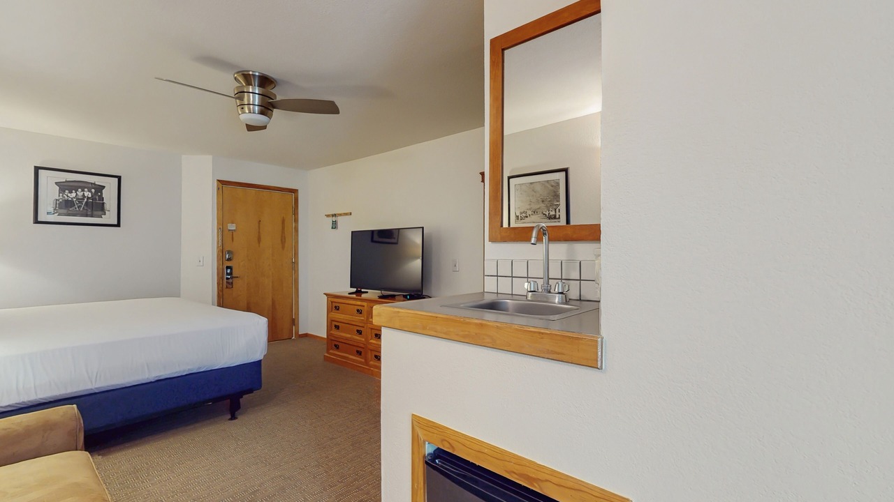 Photo of Bedroom in West End