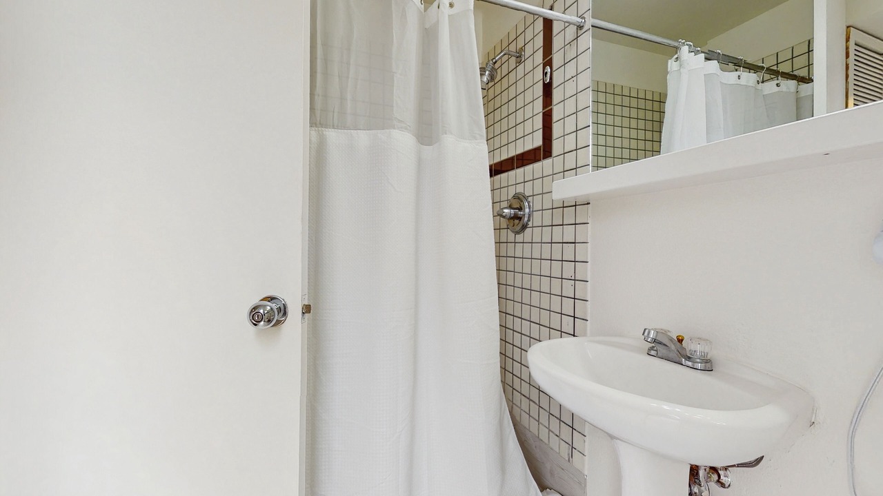 Photo of Bathroom in West End