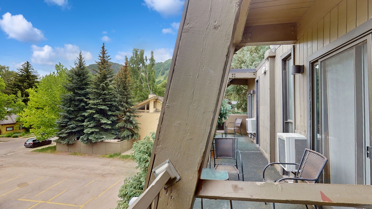 Photo of Outdoor in West End