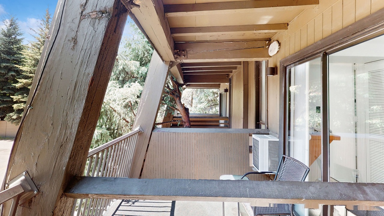 Photo of Outdoor in West End