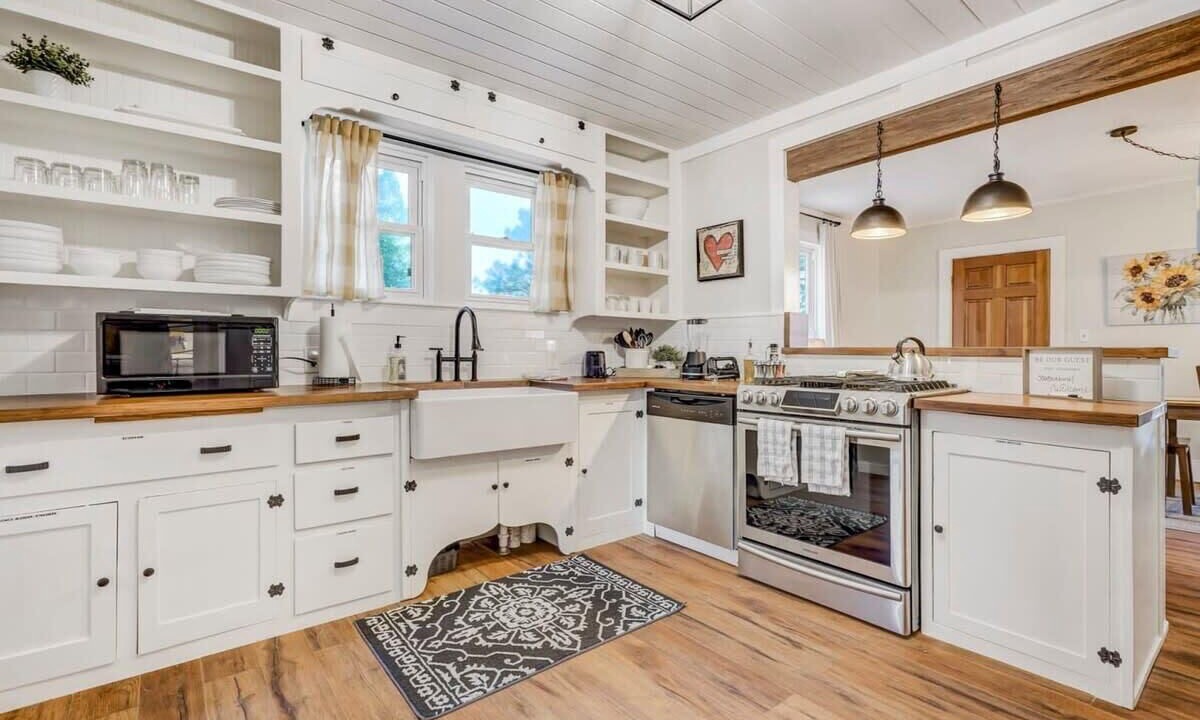 Photo of Kitchen in Monument