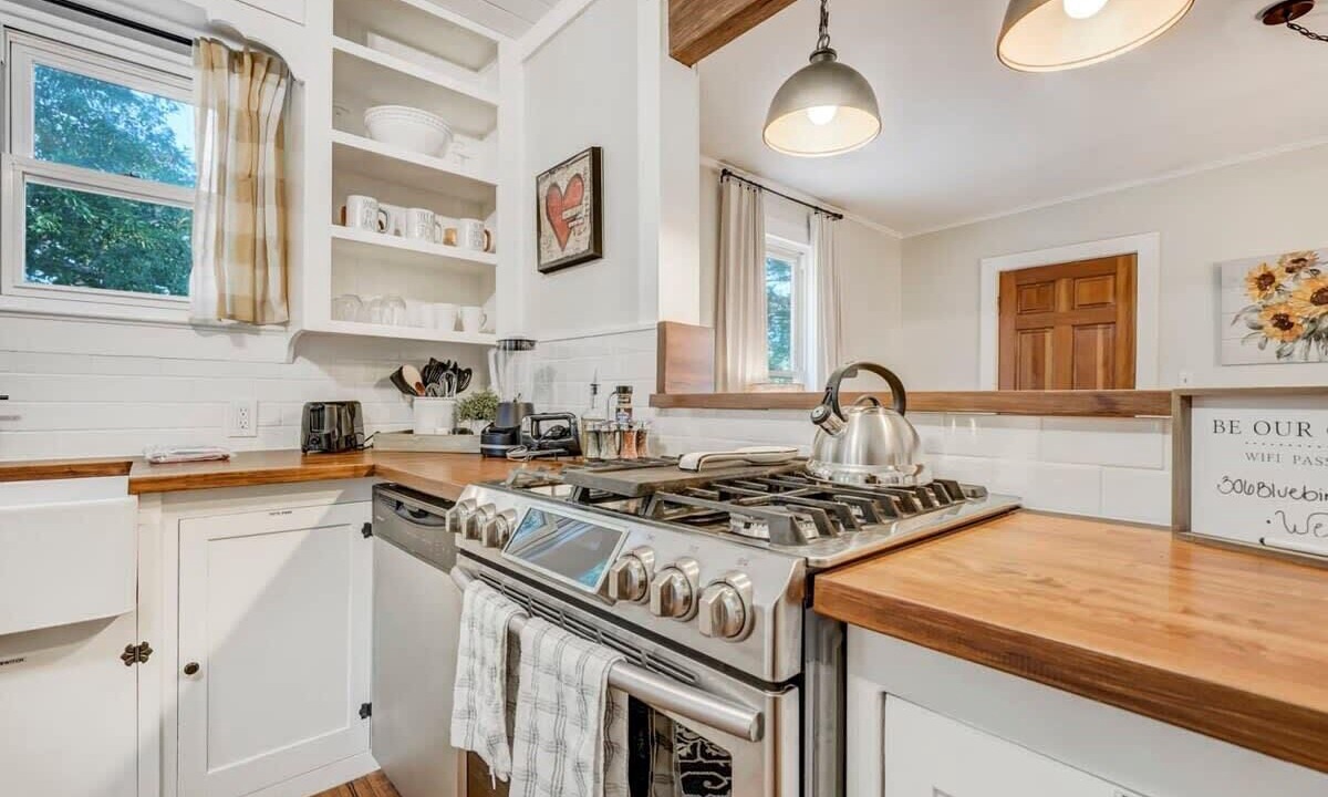 Photo of Kitchen in Monument