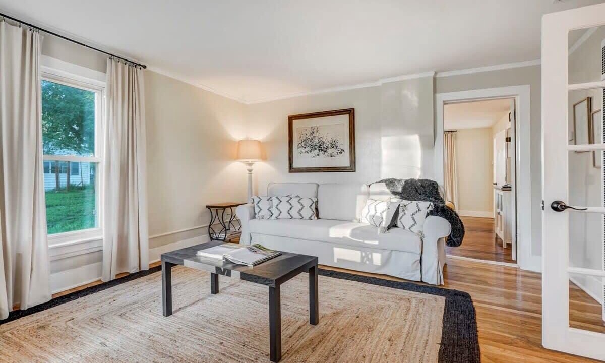 Photo of Livingroom in Monument
