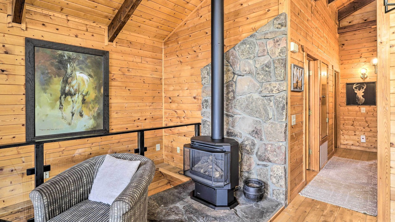 Photo of Bedroom in Twin Creek Village