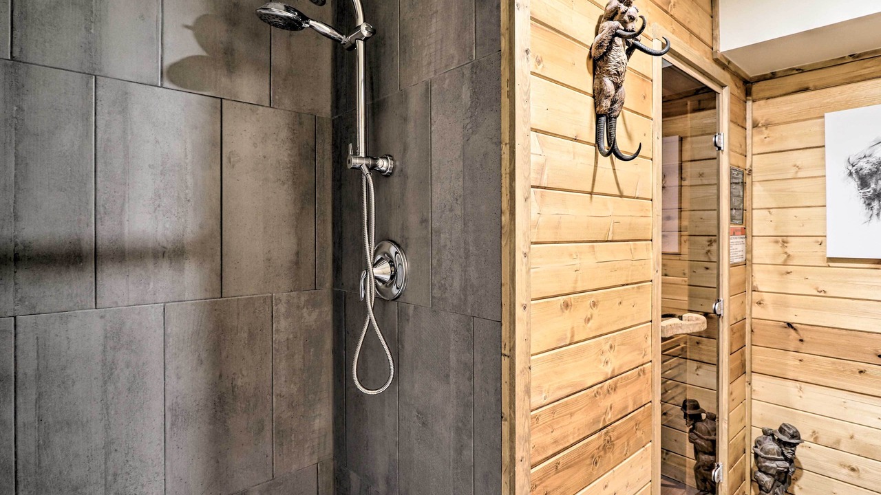 Photo of Bathroom in Twin Creek Village