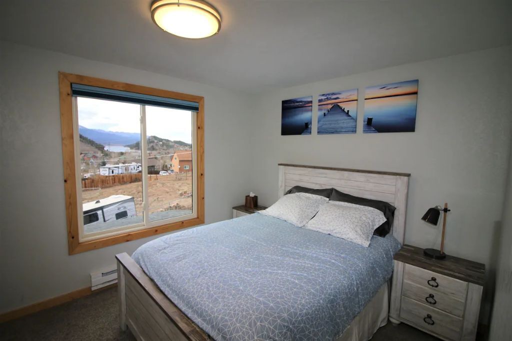 Photo of Bedroom in Summit Cove