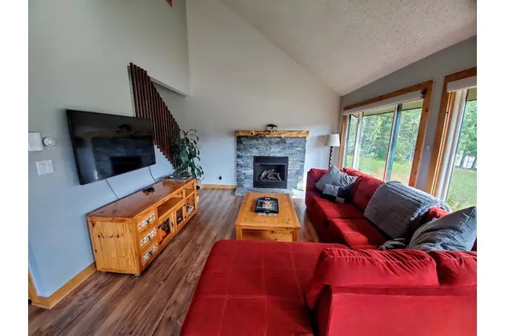 Photo of Livingroom in Summit Cove