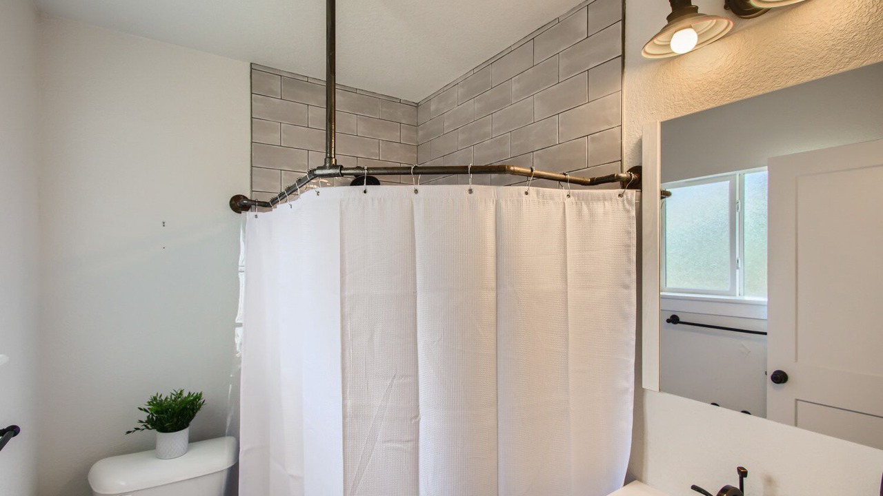 Photo of Bathroom in Alta Vista Area