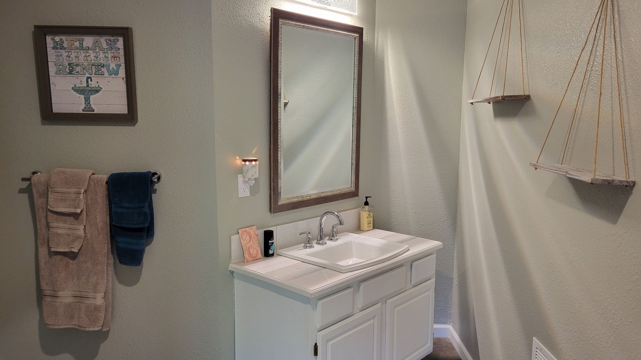 Photo of Bathroom in Ken Caryl