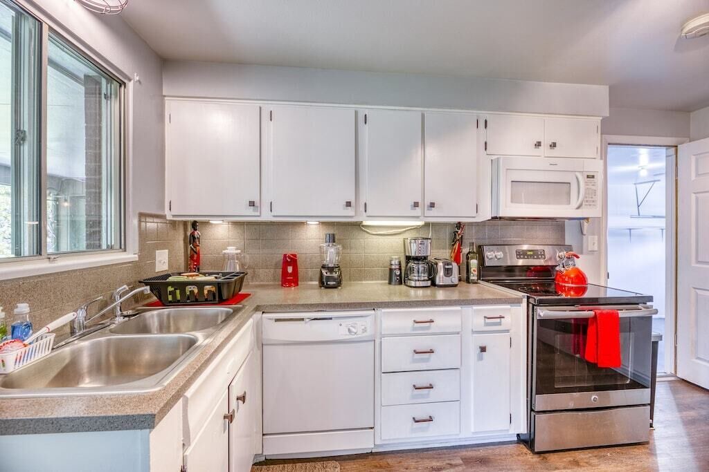 Photo of Kitchen in Morse Park