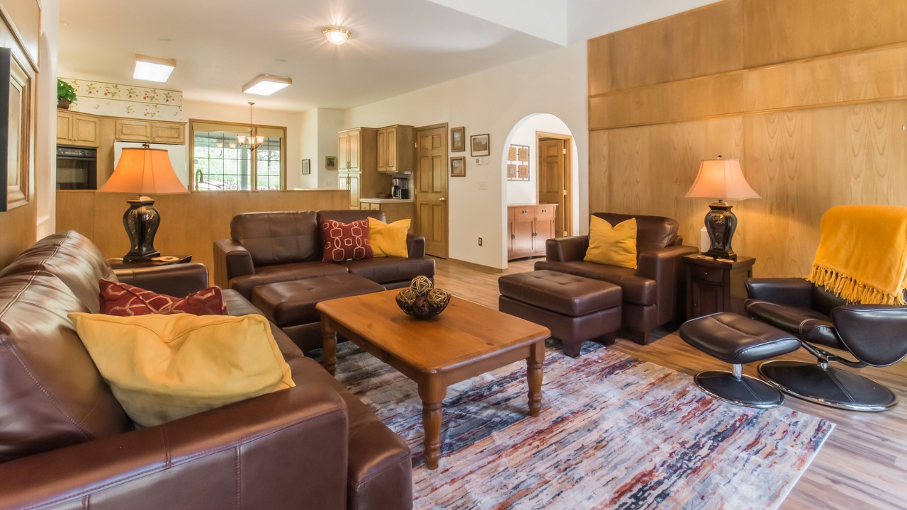 Photo of Livingroom in Woodland Park