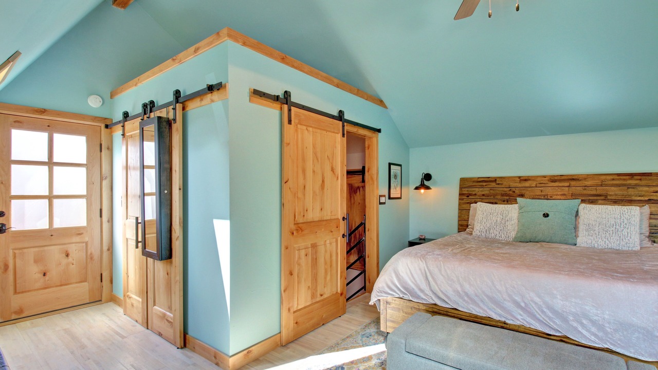 Photo of Bedroom in Palmer Lake