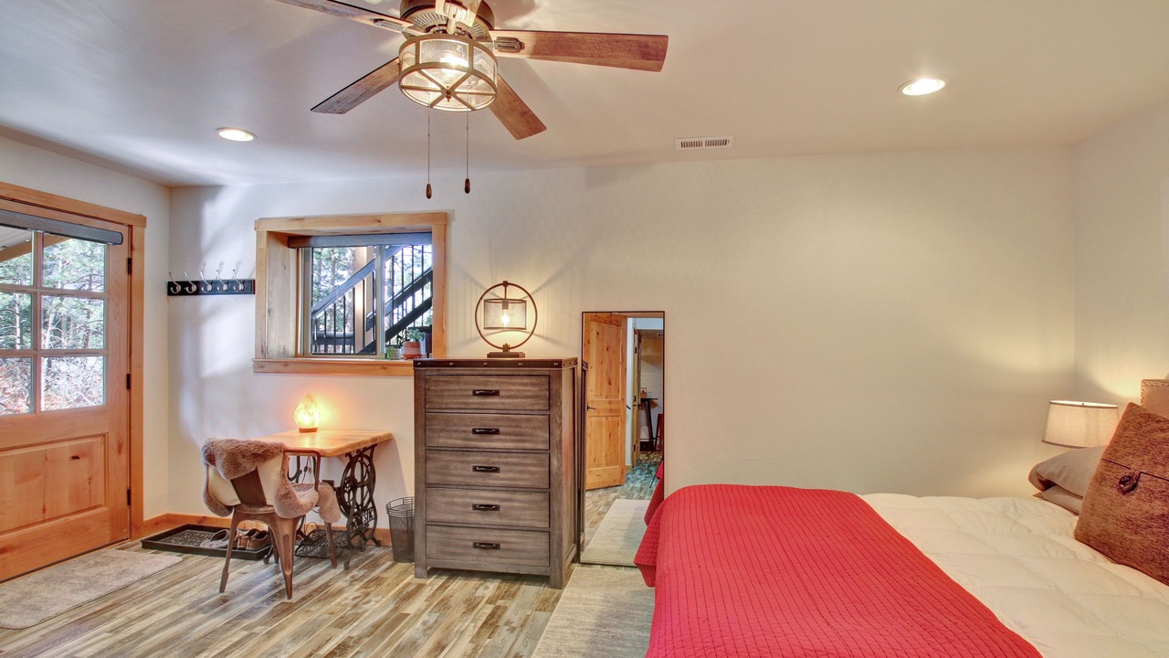 Photo of Bedroom in Palmer Lake