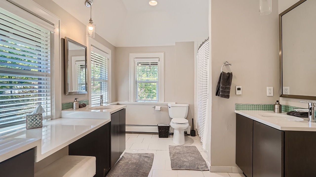 Photo of Bathroom in Congress Park
