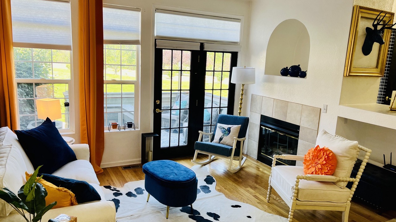 Photo of Livingroom in Columbine Valley