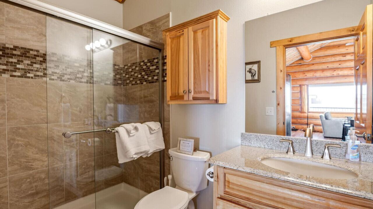 Photo of Bathroom in Michigan Hill