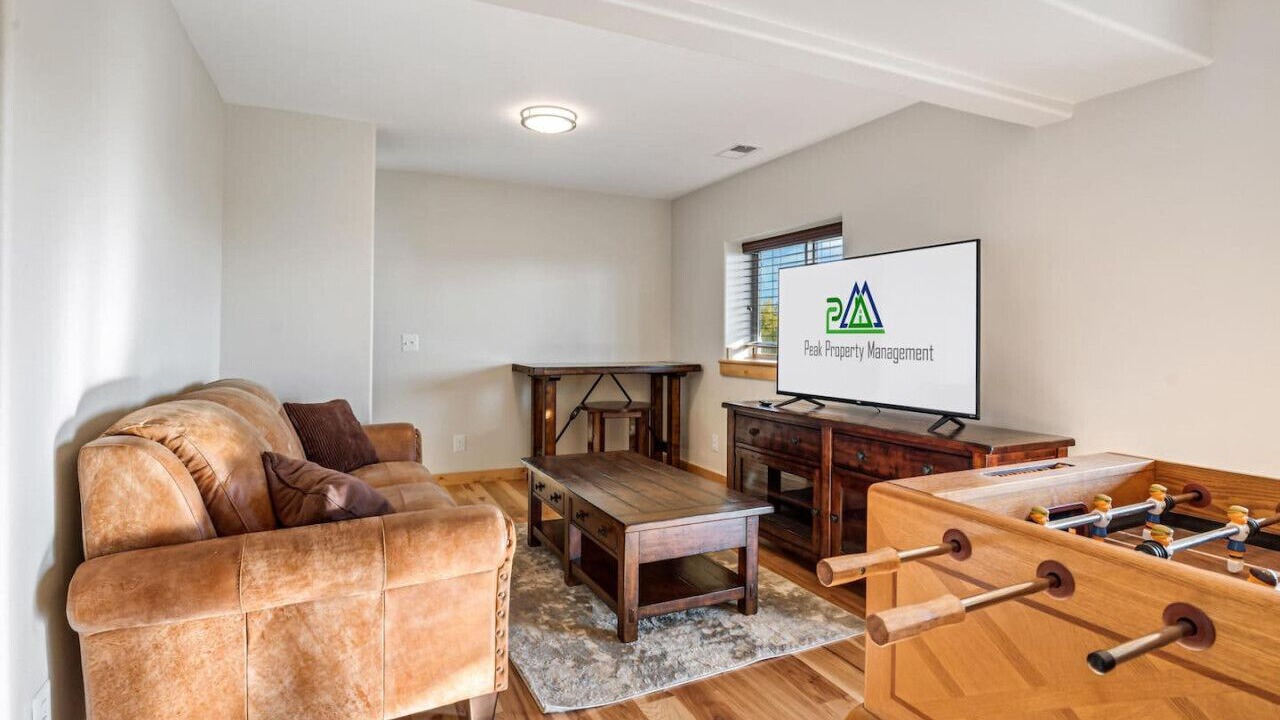 Photo of Bedroom in Michigan Hill