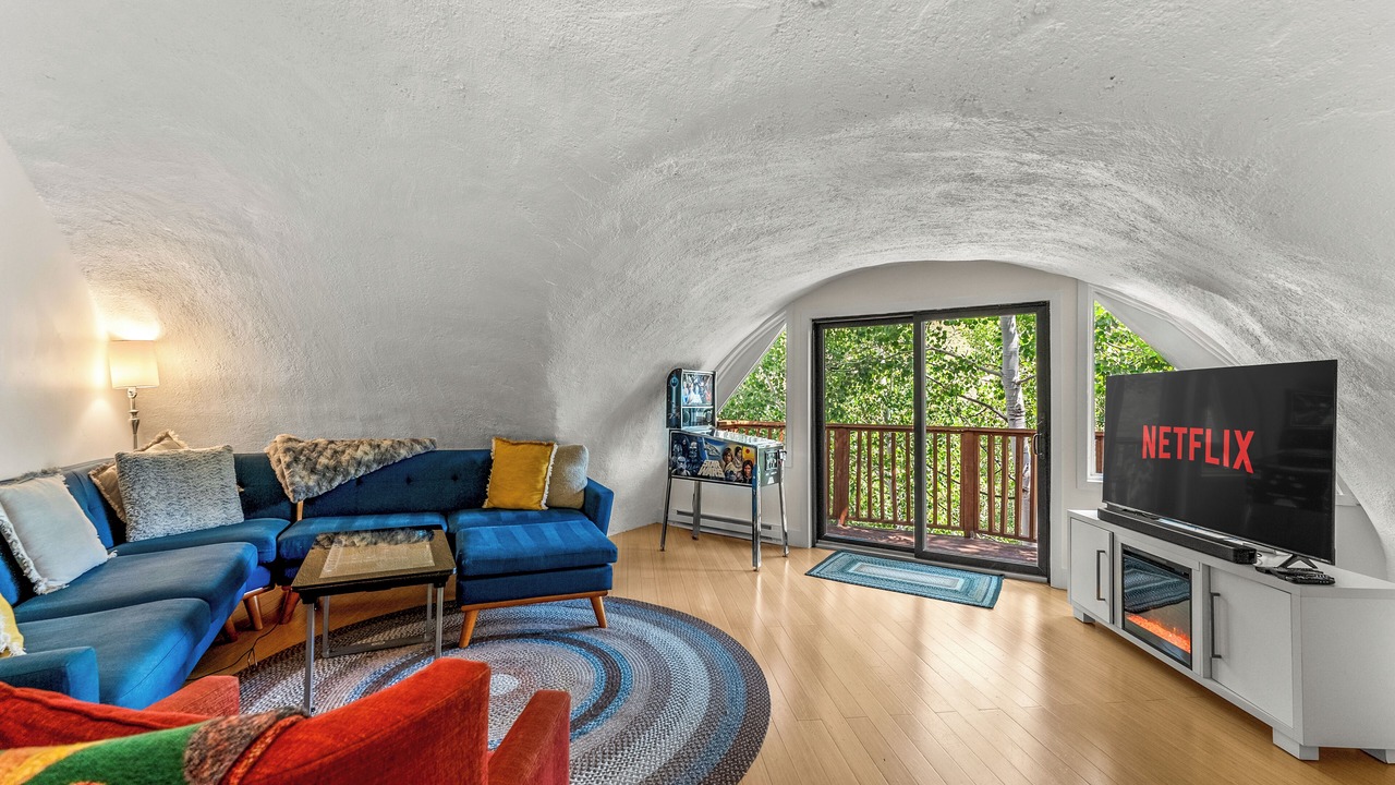 Photo of Livingroom in Intermountain