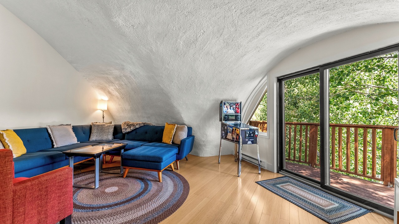 Photo of Livingroom in Intermountain