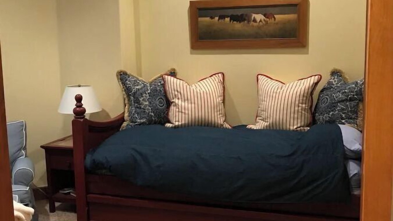 Photo of Bedroom in The Highlands