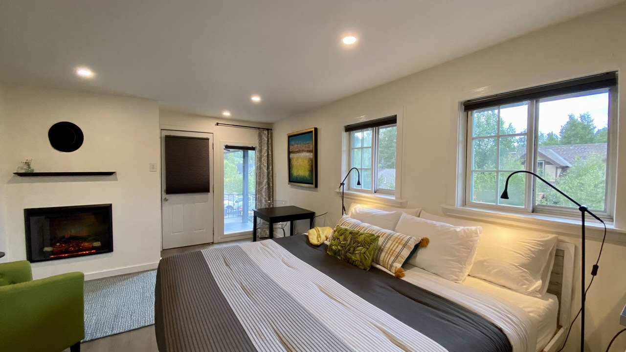 Photo of Bedroom in Historic District