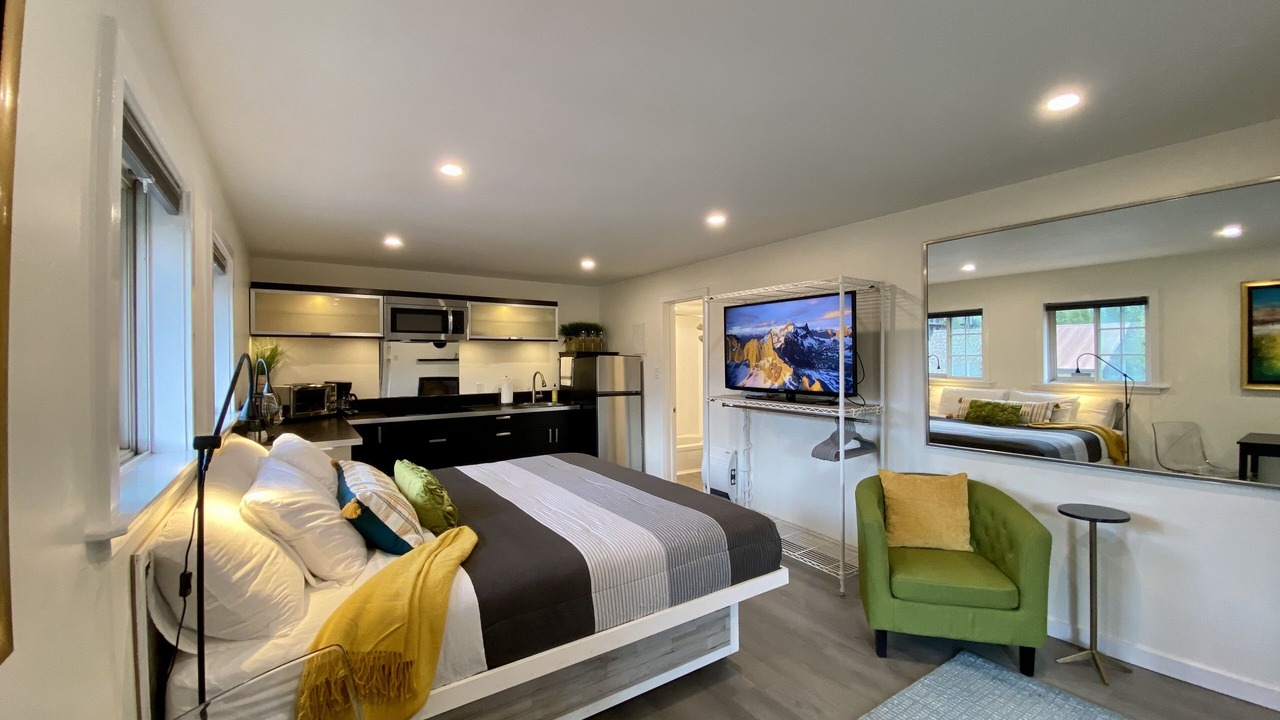Photo of Bedroom in Historic District