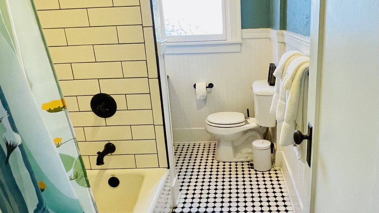Photo of Bathroom in Pueblo