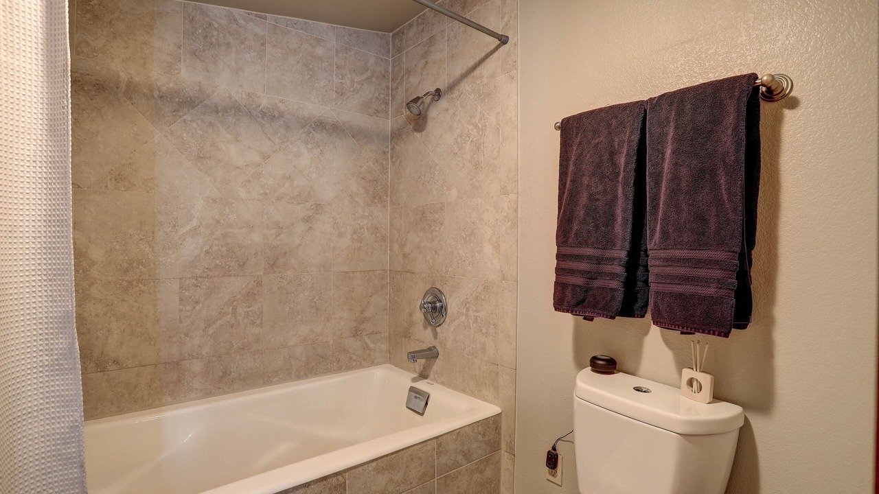Photo of Bathroom in Lyons