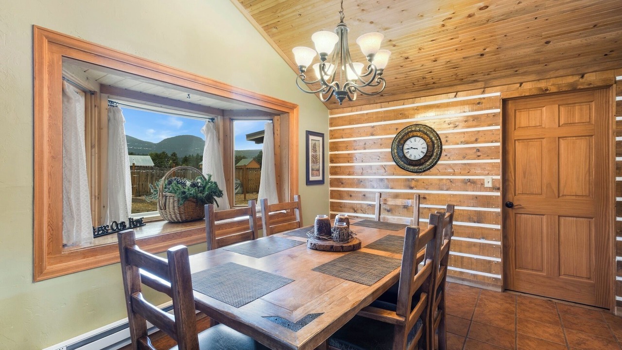 Photo of Bedroom in South Fork