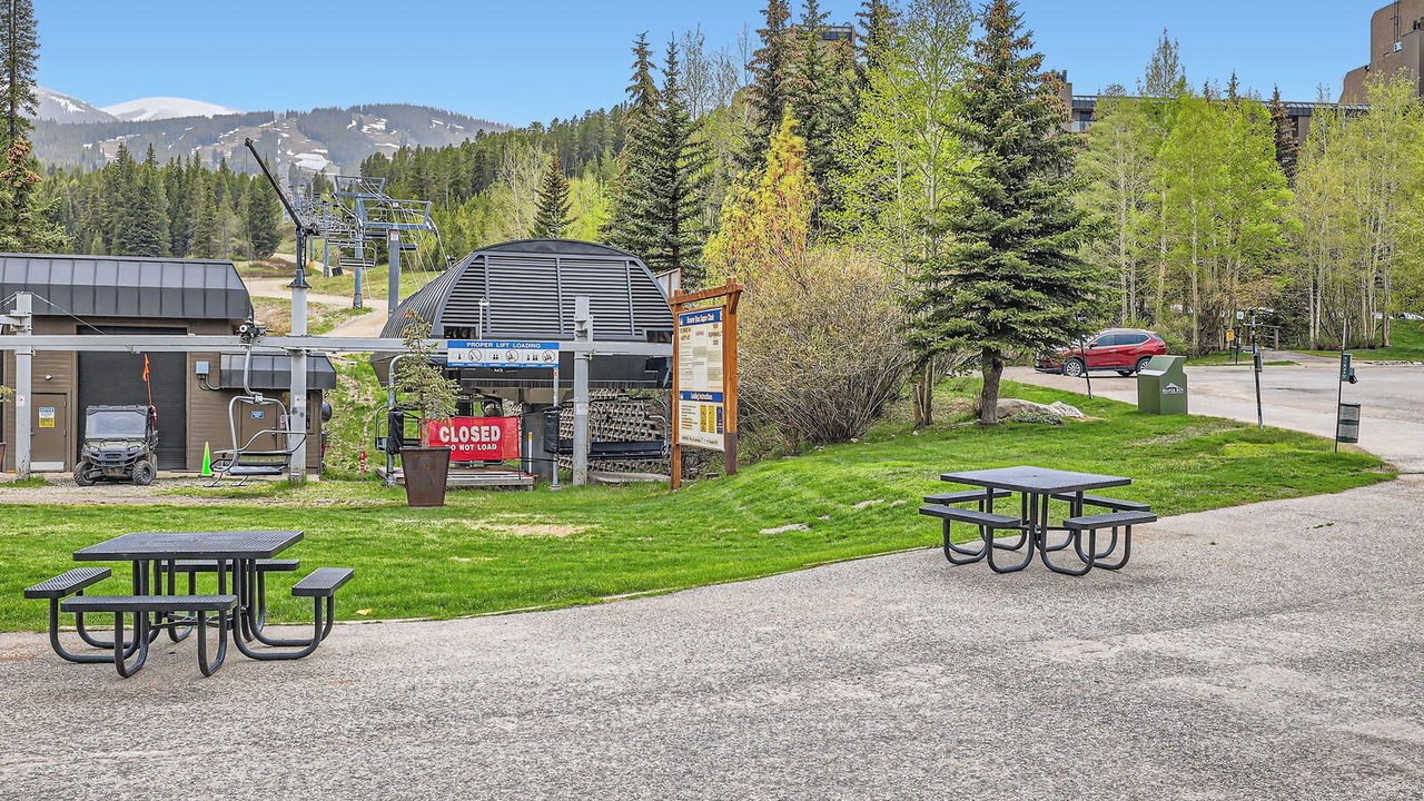 Photo of Others in Peak 9