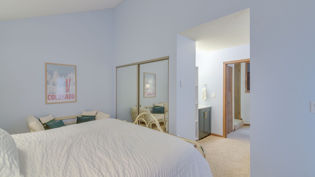 Photo of Bedroom in Silvercreek