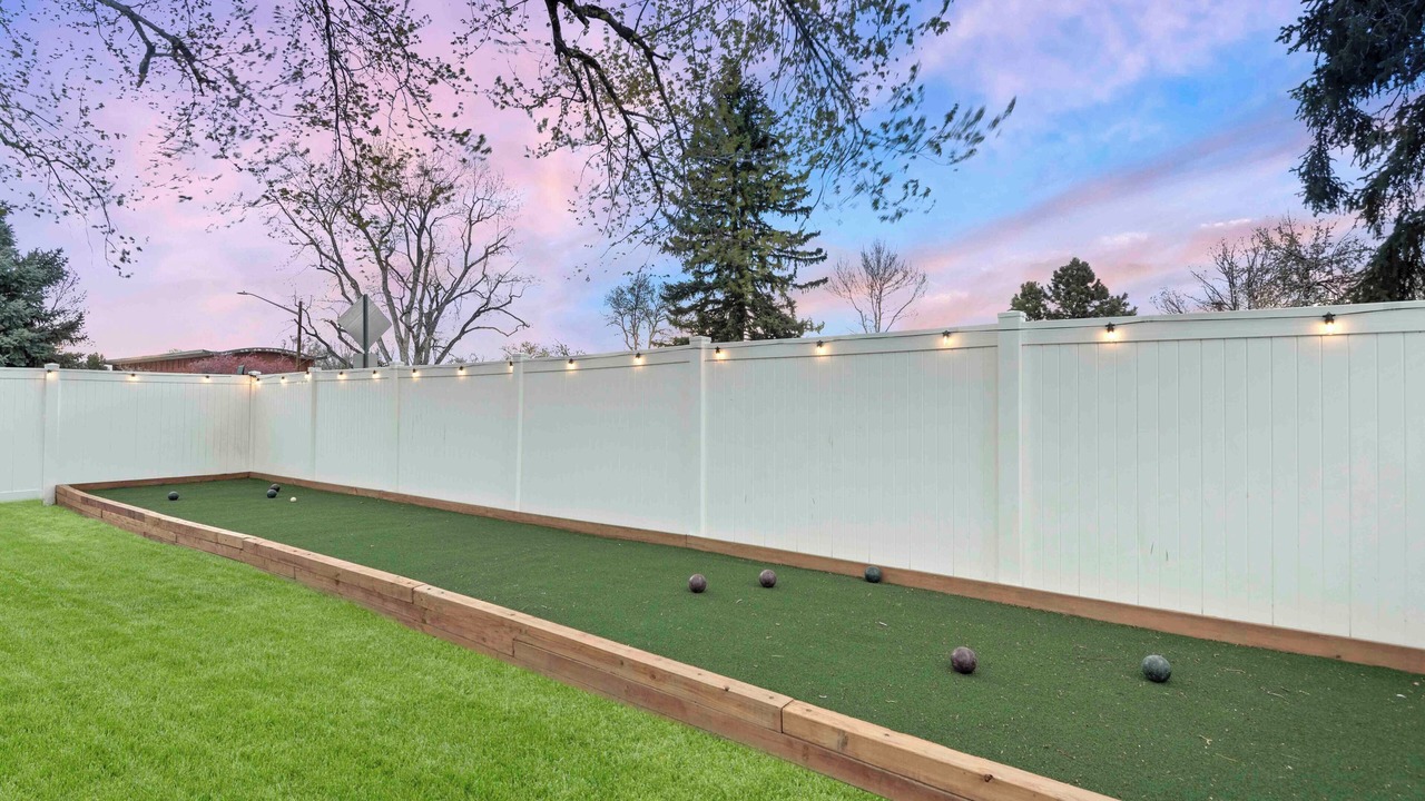 Photo of Outdoor in Barths