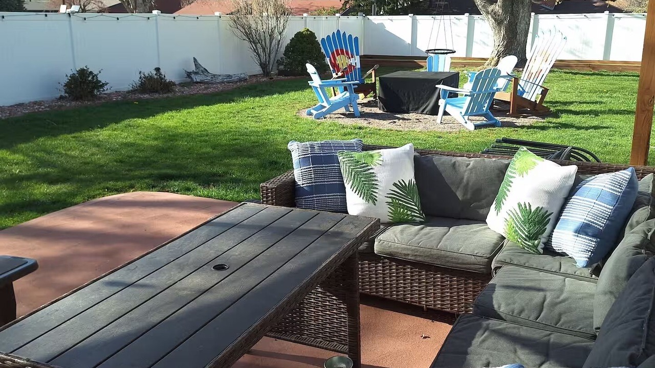 Photo of Outdoor in Barths