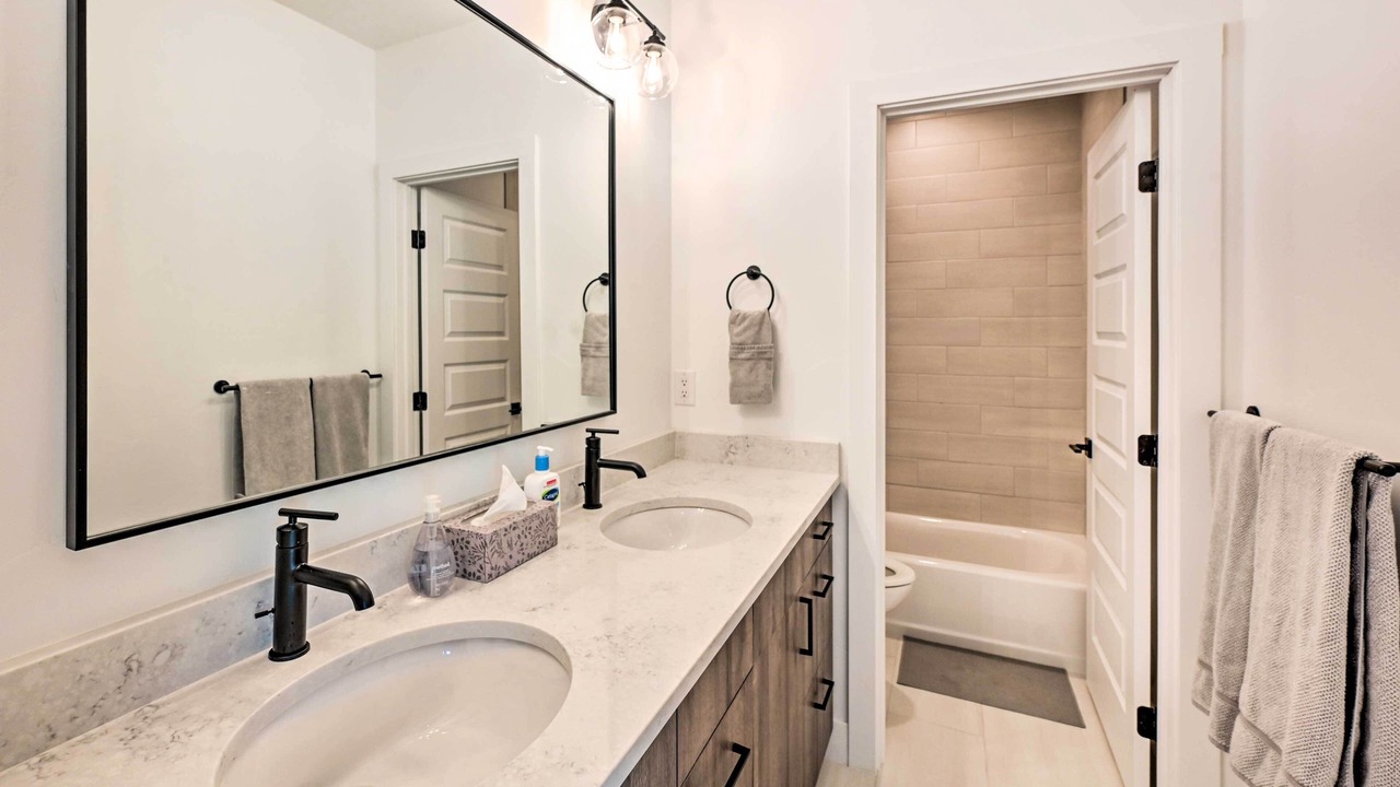 Photo of Bathroom in Oak Creek