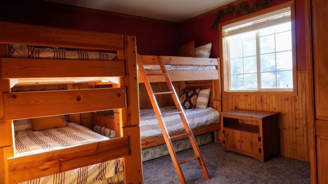 Photo of Bedroom in Indian Mountain